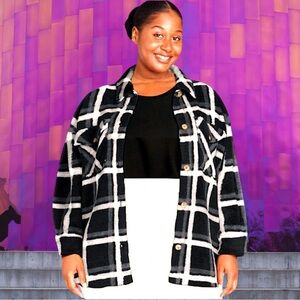 Terra & Sky Women’s plus-size Black & White Plaid Fuzzy Shirt-Jacket❤️❤️3X